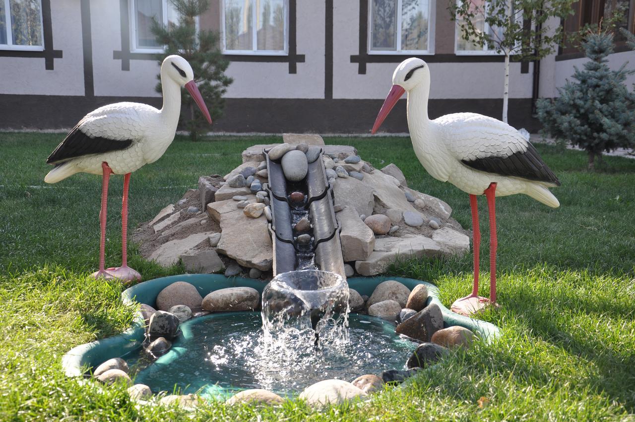 Hotel "Aishadeluxe" Taraz Exterior foto